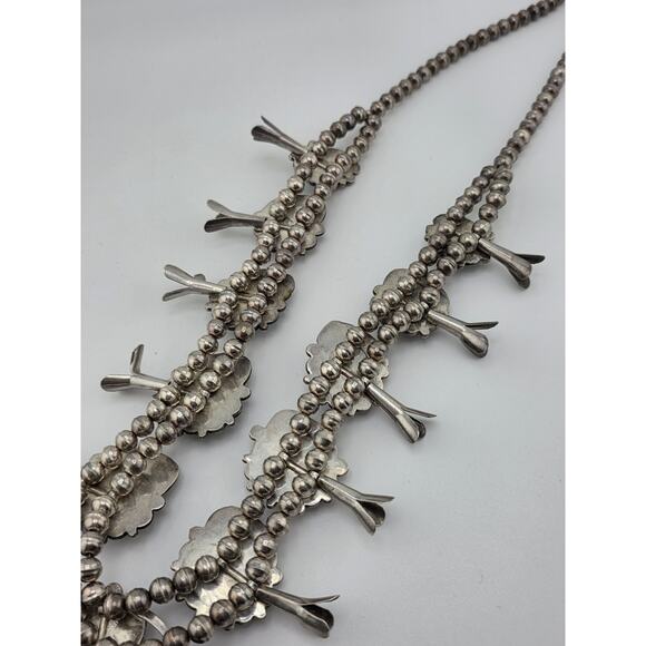 Early Navajo Indian KINGMAN Turquoise Sterling Silver Squash Blossom Necklace - Picture 11 of 16